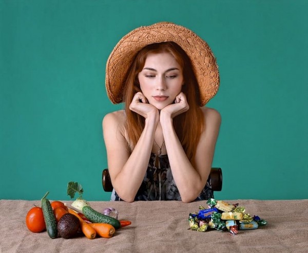 От каких продуктов надо отказаться при похудении: ответ врача