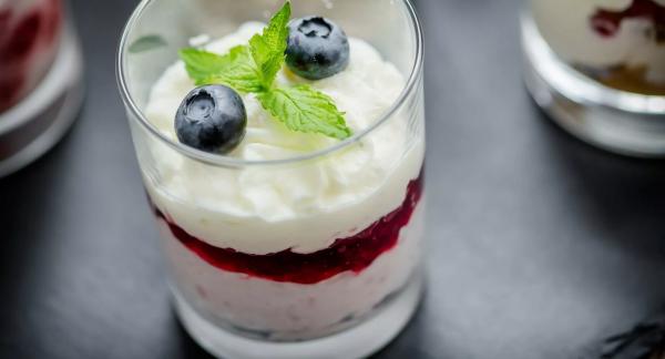 Десерты с ягодами: как приготовить вкусно и легче, чем обычные сладости Десерты с ягодами: как приготовить вкусно и легче, чем обычные сладости