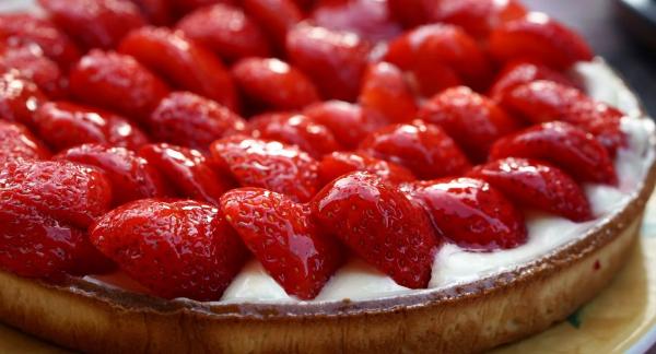 Десерты с ягодами: как приготовить вкусно и легче, чем обычные сладости Десерты с ягодами: как приготовить вкусно и легче, чем обычные сладости