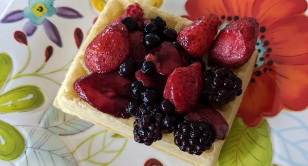 Десерты с ягодами: как приготовить вкусно и легче, чем обычные сладости Десерты с ягодами: как приготовить вкусно и легче, чем обычные сладости