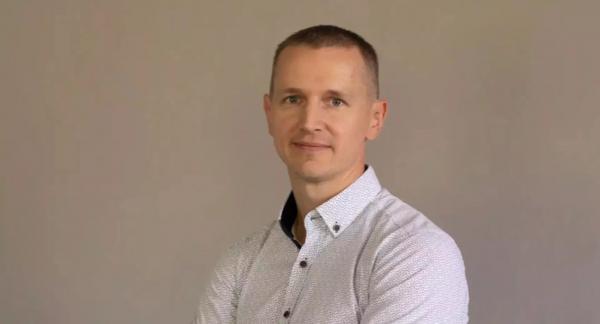 Вечерняя тренировка для похудения: как заниматься дома и не нарушить сон (видео) Вечерняя тренировка для похудения: как заниматься дома и не нарушить сон (видео)
